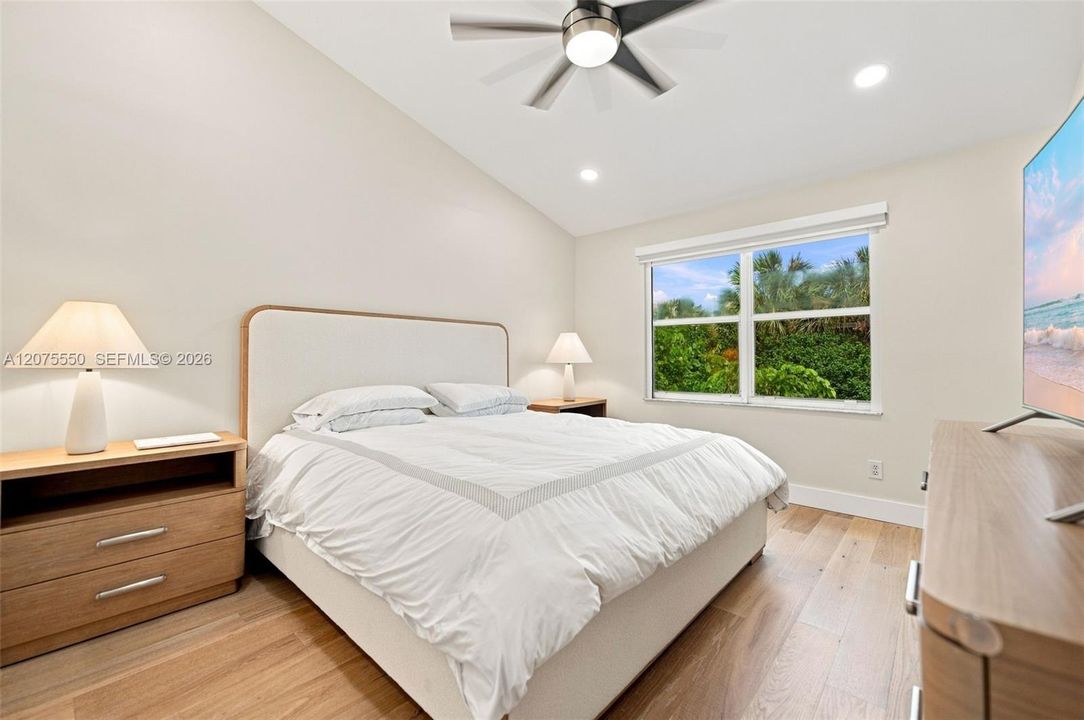 For Rent: $2,900 (2 beds, 2 baths, 1338 Square Feet)