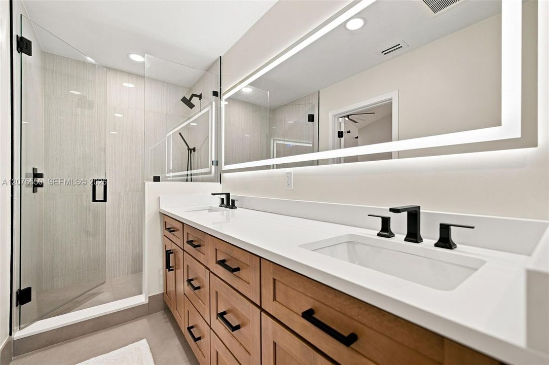 For Rent: $2,900 (2 beds, 2 baths, 1338 Square Feet)