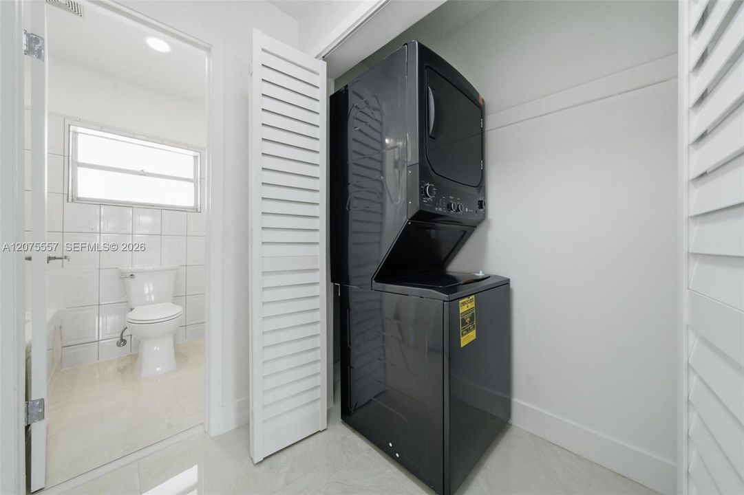 For Rent: $3,400 (3 beds, 2 baths, 1440 Square Feet)