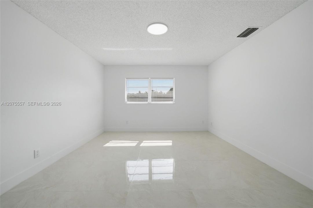 For Rent: $3,400 (3 beds, 2 baths, 1440 Square Feet)