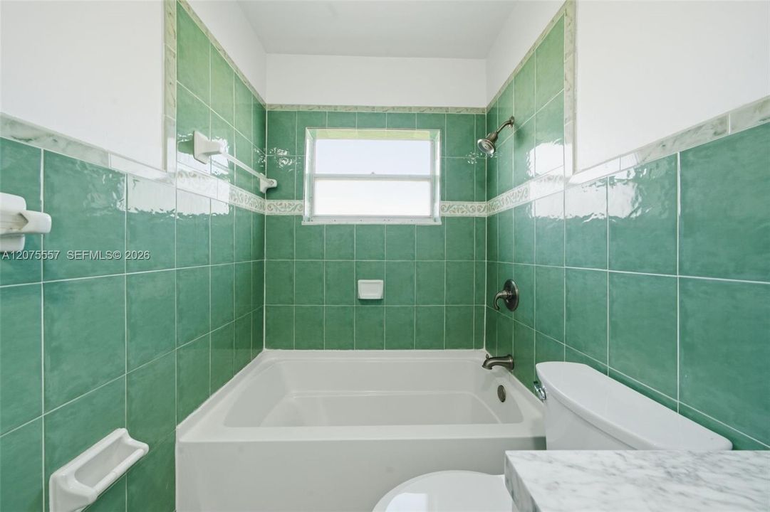 For Rent: $3,400 (3 beds, 2 baths, 1440 Square Feet)