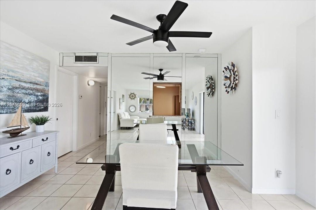 En Venta: $309,000 (2 camas, 2 baños, 854 Pies cuadrados)