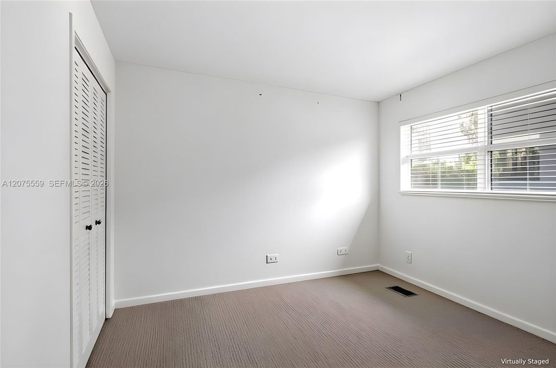 En Venta: $309,000 (2 camas, 2 baños, 854 Pies cuadrados)