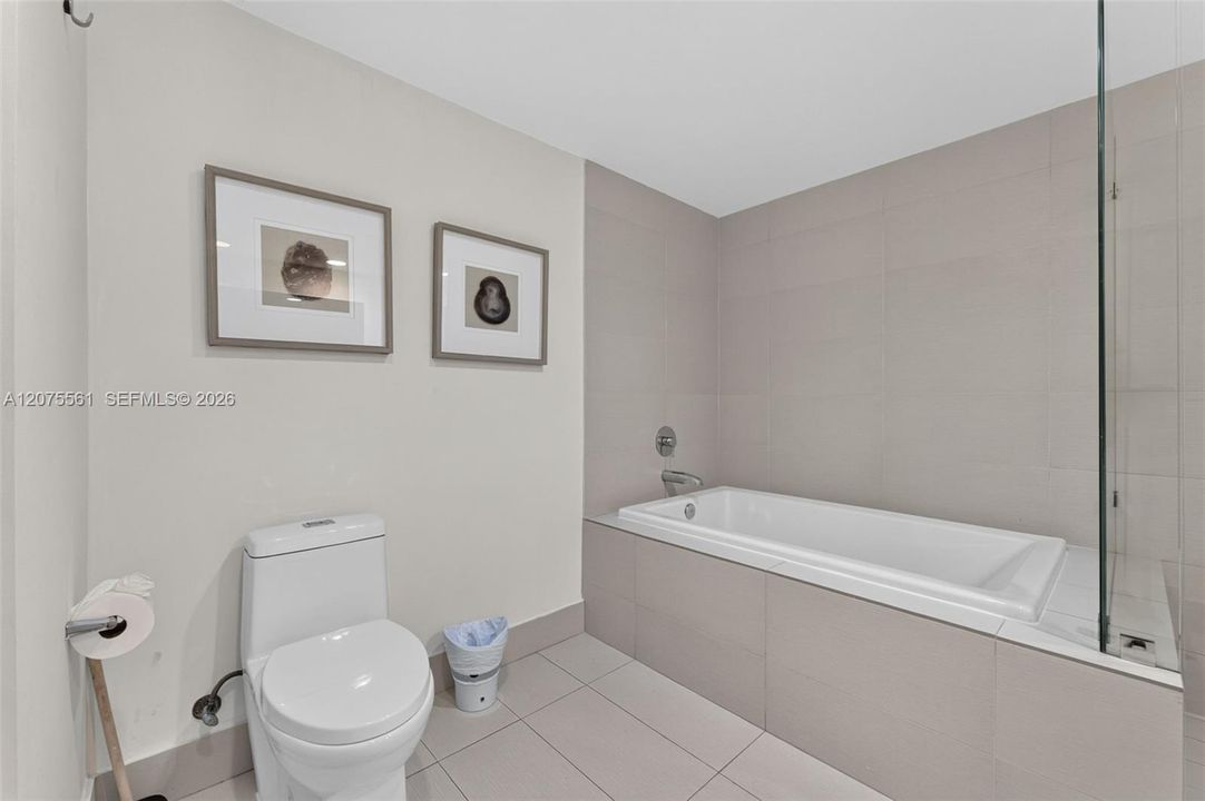For Rent: $6,500 (3 beds, 3 baths, 1737 Square Feet)