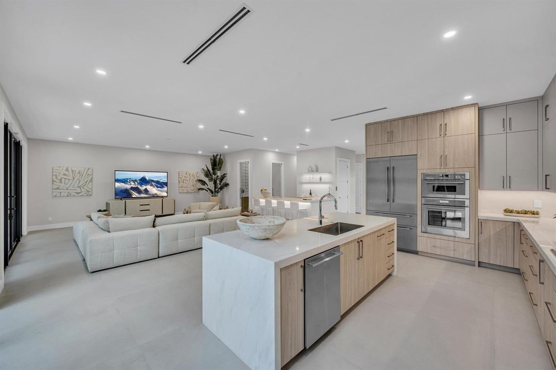 1625 SE 1ST, FORT LAUDERDALE--28