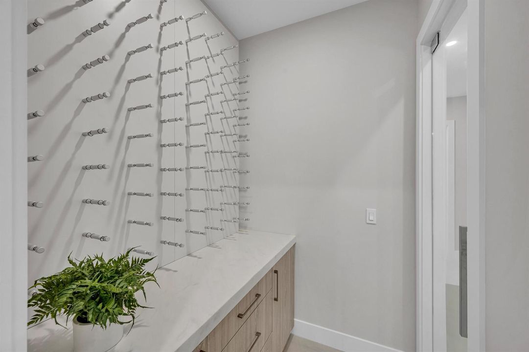 1625 SE 1ST, FORT LAUDERDALE--34