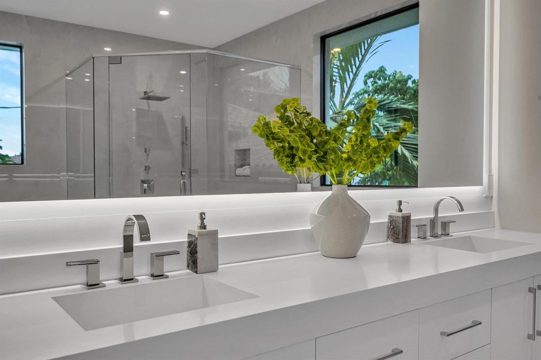 1625 SE 1ST, FORT LAUDERDALE--56