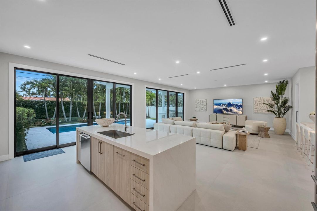 1625 SE 1ST, FORT LAUDERDALE--30