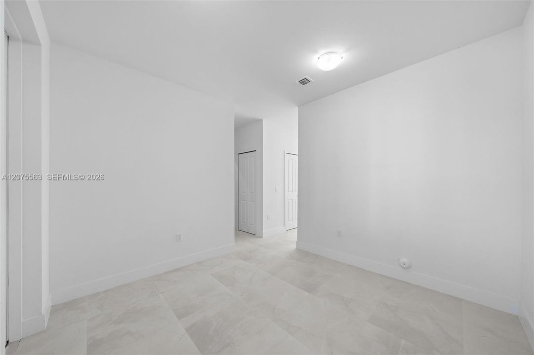 En Renta: $2,750 (3 camas, 2 baños, 1558 Pies cuadrados)