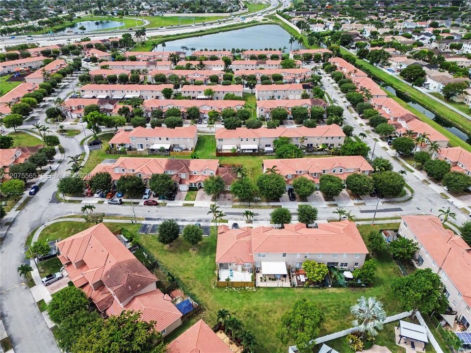 For Sale: $399,999 (3 beds, 2 baths, 1235 Square Feet)