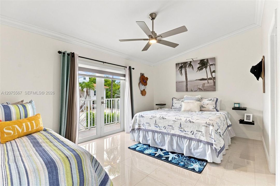 For Rent: $15,000 (3 beds, 4 baths, 1700 Square Feet)