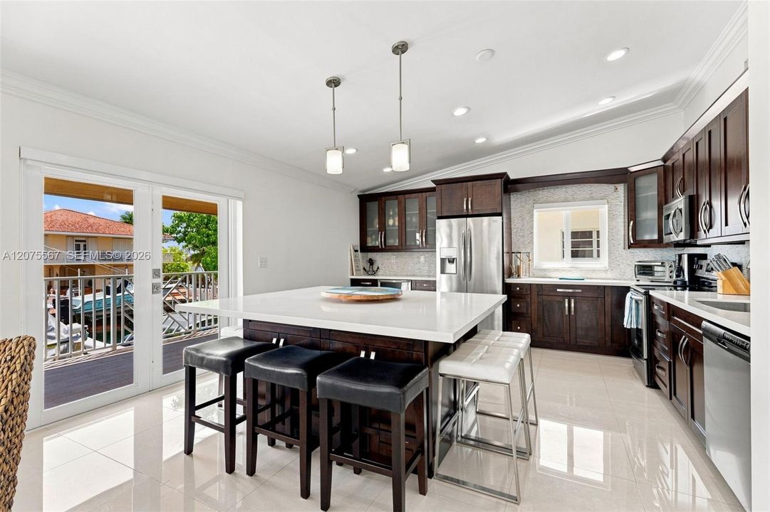 For Rent: $15,000 (3 beds, 4 baths, 1700 Square Feet)
