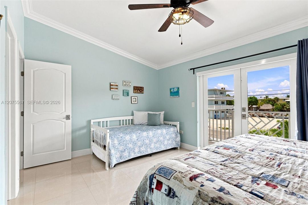 For Rent: $15,000 (3 beds, 4 baths, 1700 Square Feet)