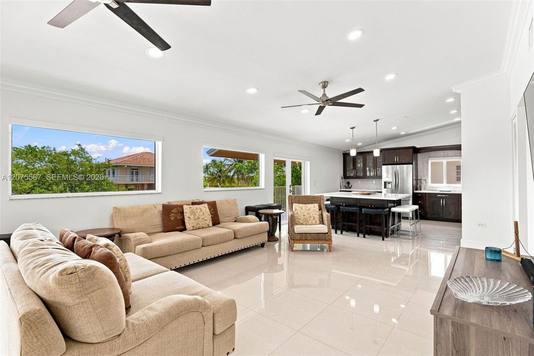 For Rent: $15,000 (3 beds, 4 baths, 1700 Square Feet)