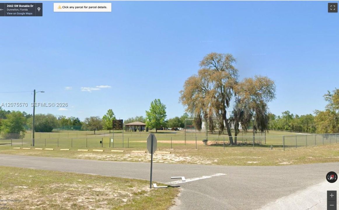 Rainbow Lakes Park, Rackeball