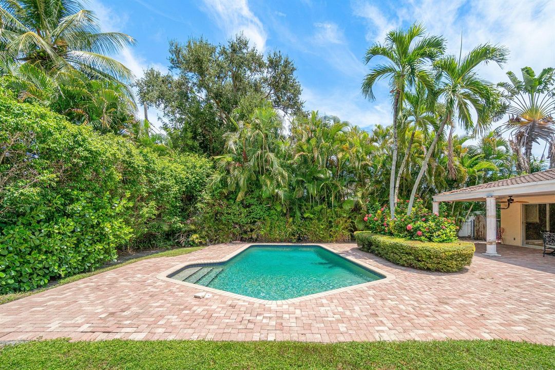 037-317Northeast2ndStreet-BocaRaton-FL-3