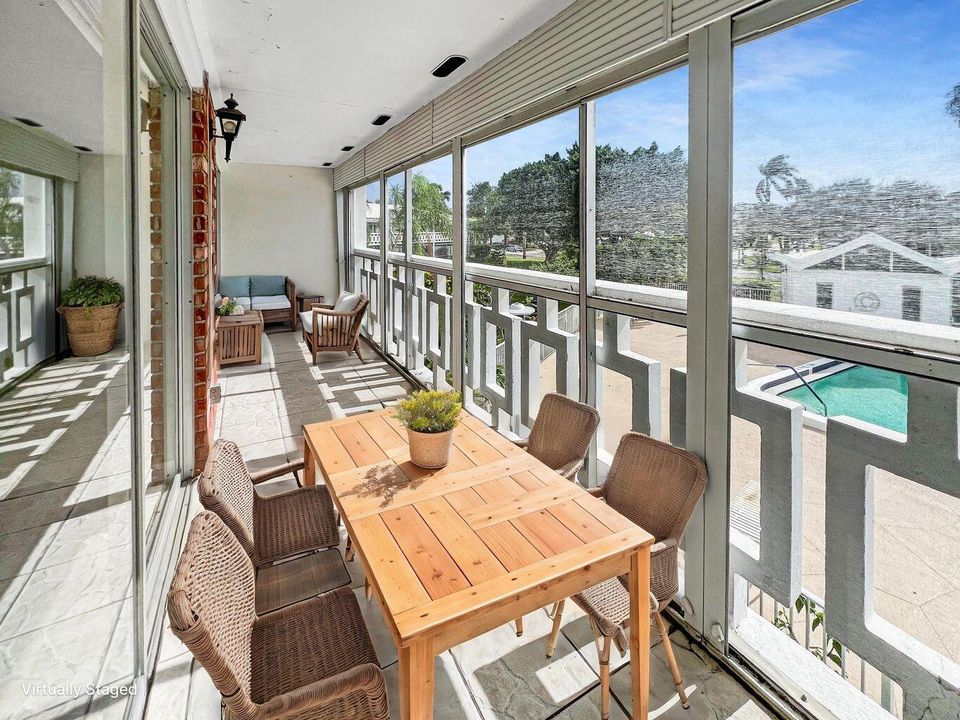 13- 331 Tequesta Dr 216