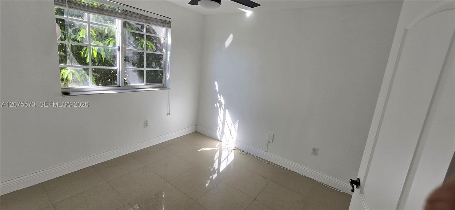 For Rent: $2,600 (3 beds, 2 baths, 1084 Square Feet)