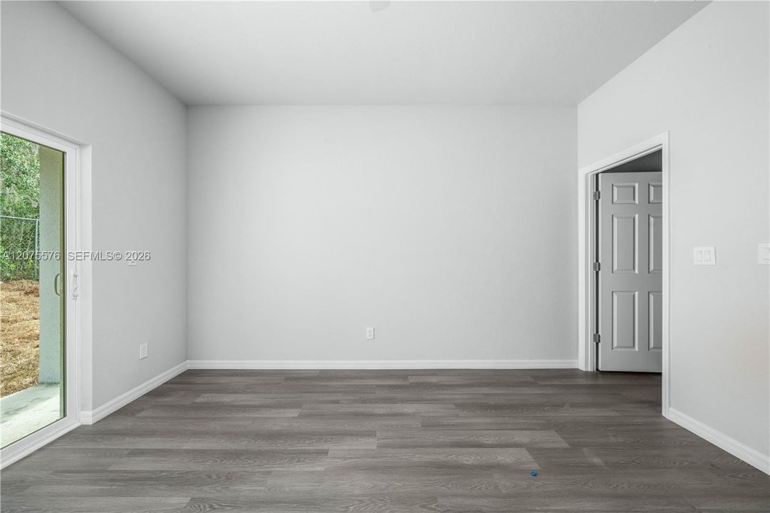 For Rent: $1,700 (3 beds, 2 baths, 1330 Square Feet)