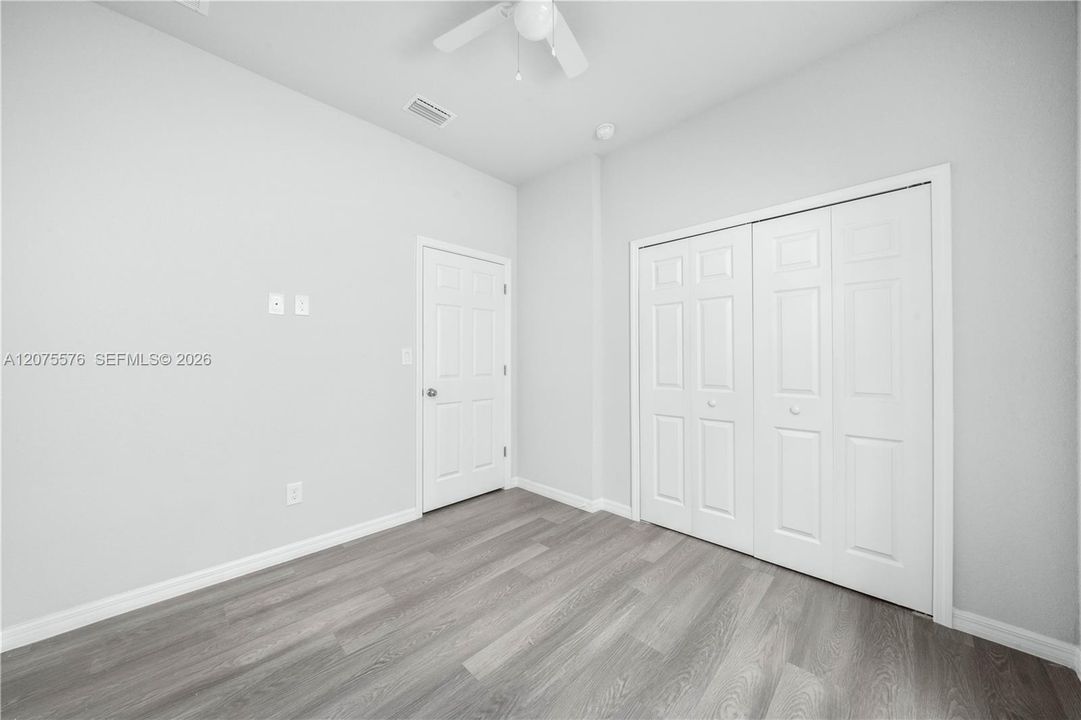 For Rent: $1,700 (3 beds, 2 baths, 1330 Square Feet)