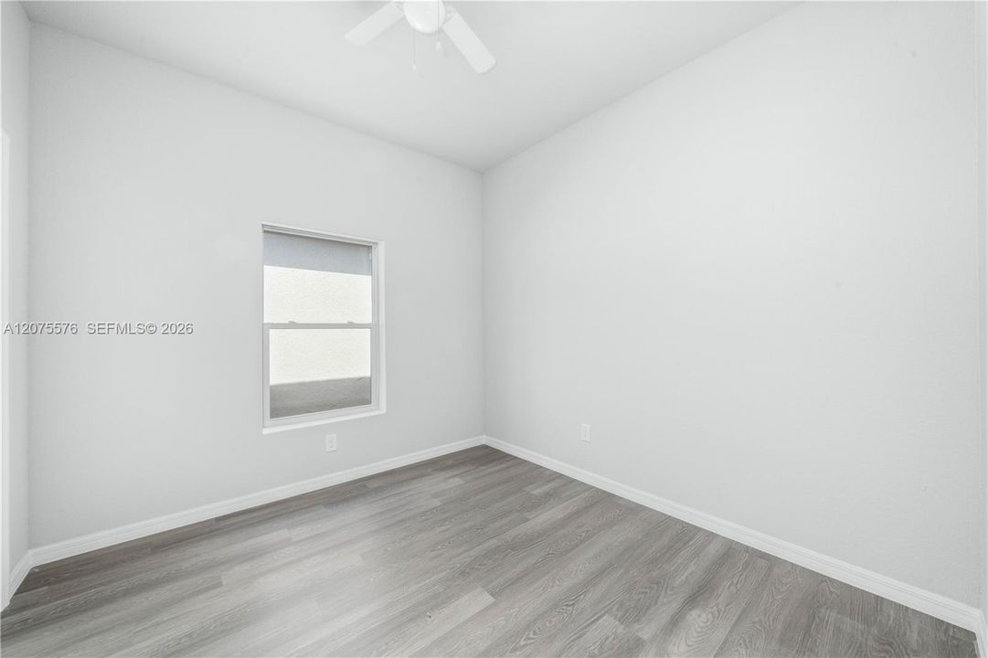 For Rent: $1,700 (3 beds, 2 baths, 1330 Square Feet)