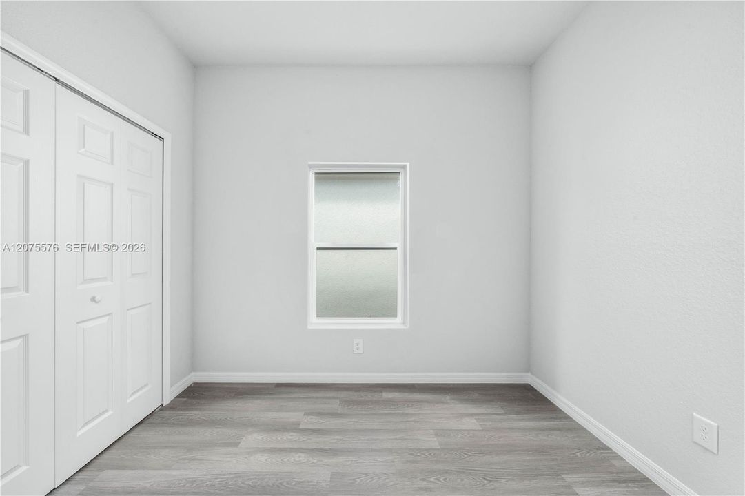 For Rent: $1,700 (3 beds, 2 baths, 1330 Square Feet)
