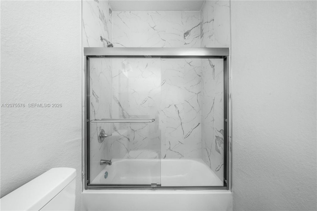 For Rent: $1,700 (3 beds, 2 baths, 1330 Square Feet)
