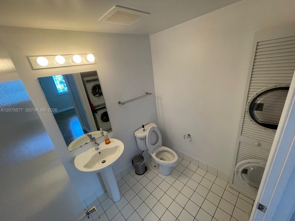 For Rent: $4,500 (2 beds, 2 baths, 1158 Square Feet)