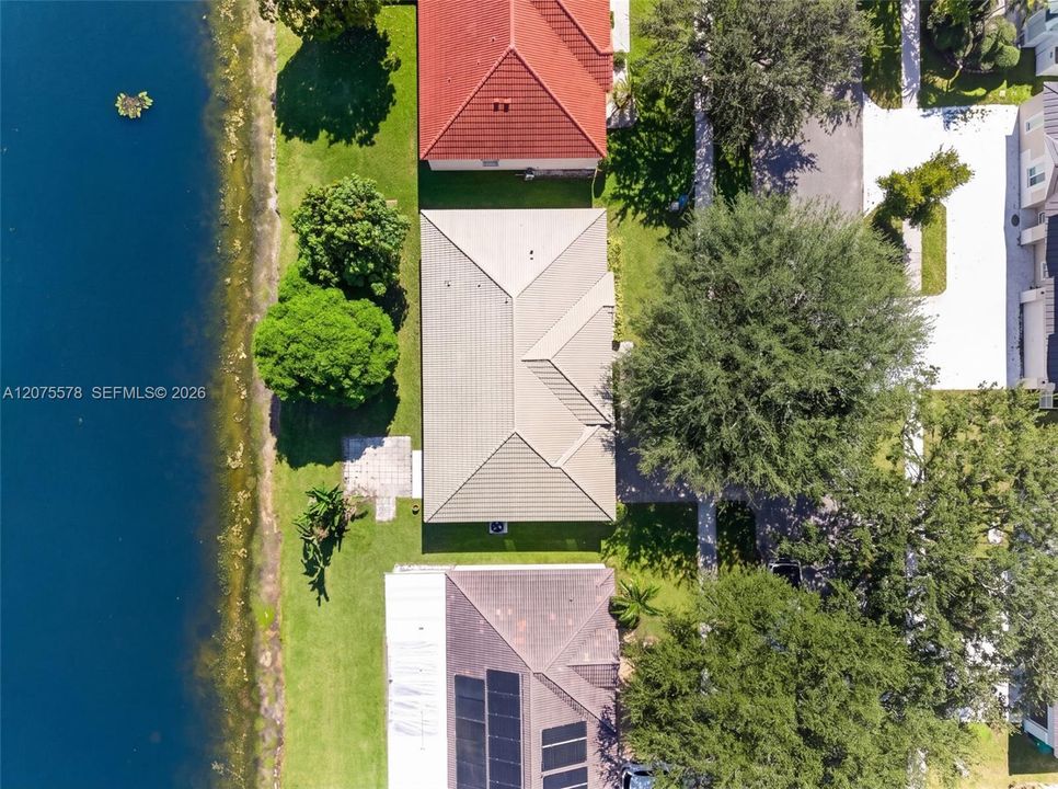 На продажу: $639,900 (3 спален, 2 ванн, 1630 Квадратных фут)