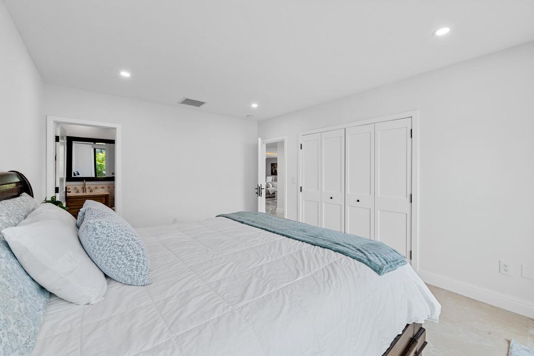 2785 Polo Island Dr Apt J301-large-029-0