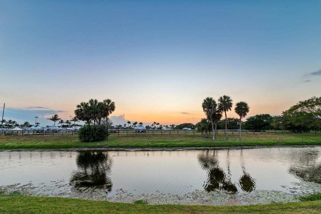 2785 Polo Island Dr Apt J301-large-083-0