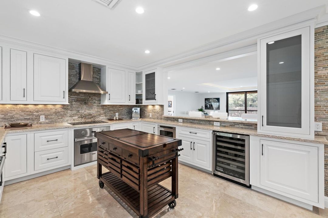 2785 Polo Island Dr Apt J301-large-052-0
