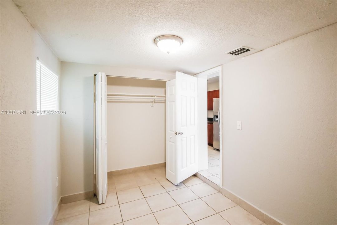 For Rent: $2,800 (4 beds, 2 baths, 1544 Square Feet)