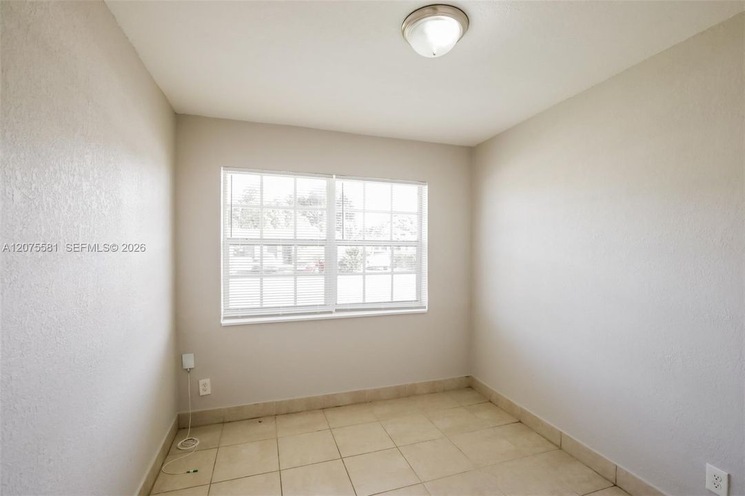 For Rent: $2,800 (4 beds, 2 baths, 1544 Square Feet)