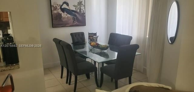 На продажу: $224,800 (2 спален, 2 ванн, 1074 Квадратных фут)
