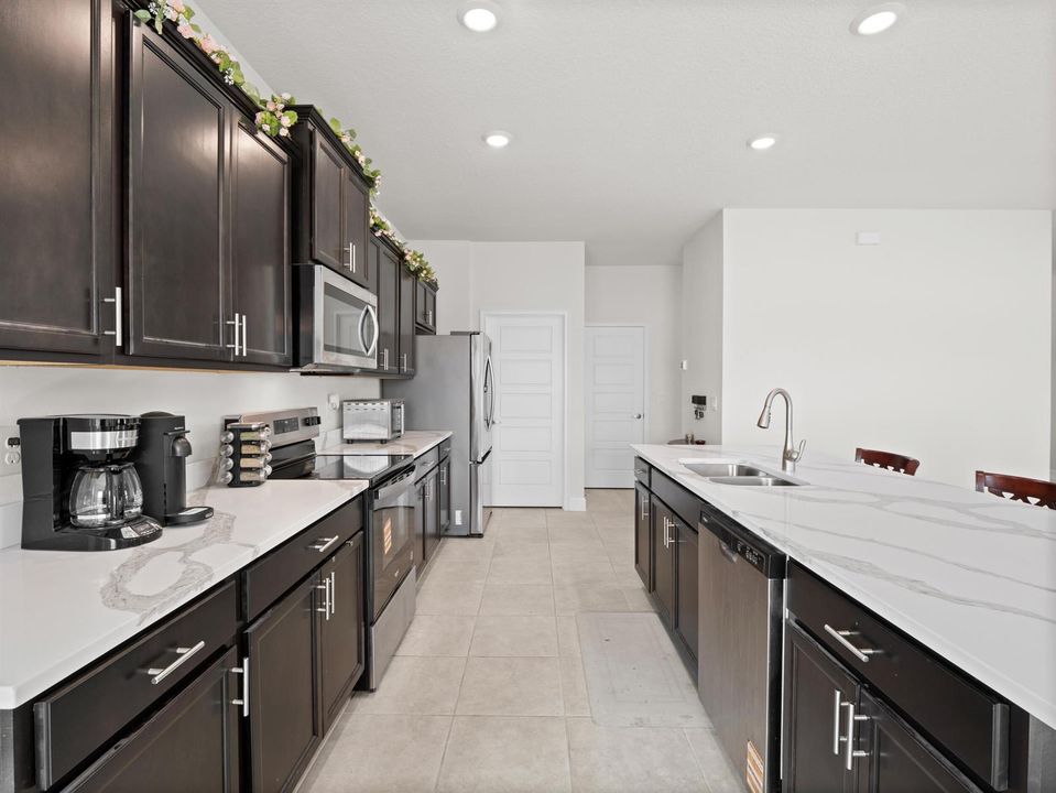 14_1217 soleway ave_14