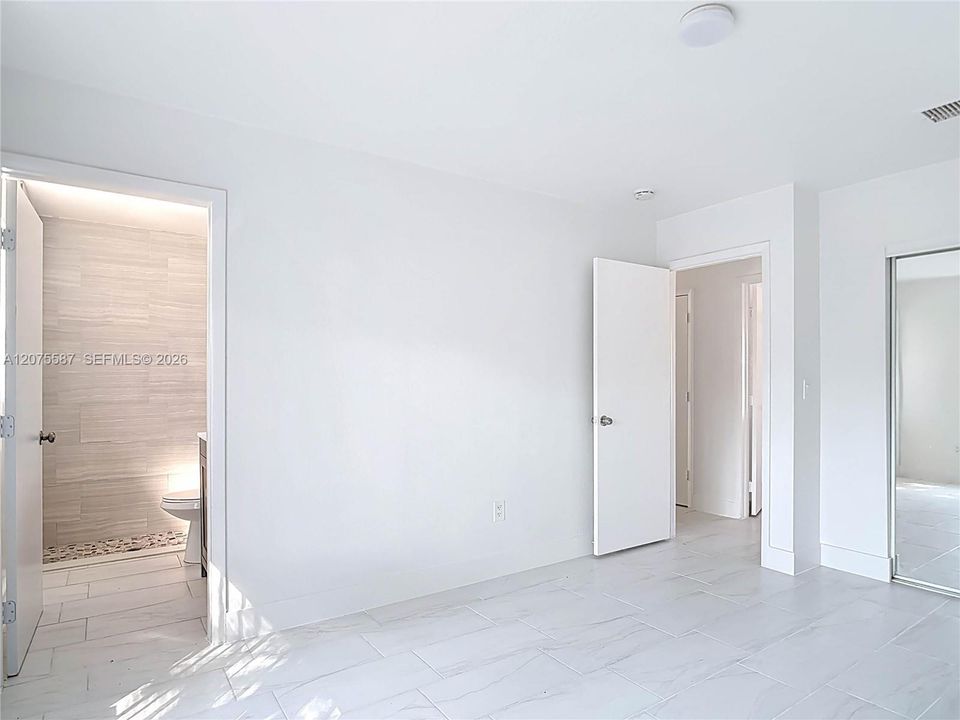 В аренду: $1,900 (3 спален, 2 ванн, 0 Квадратных фут)