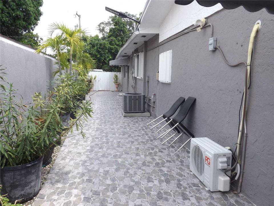 En Venta: $1,200,000 (6 camas, 6 baños, 3202 Pies cuadrados)