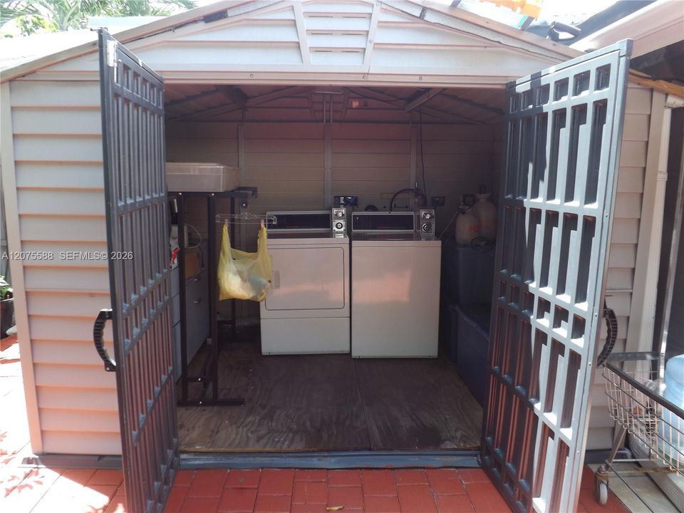 En Venta: $1,200,000 (6 camas, 6 baños, 3202 Pies cuadrados)