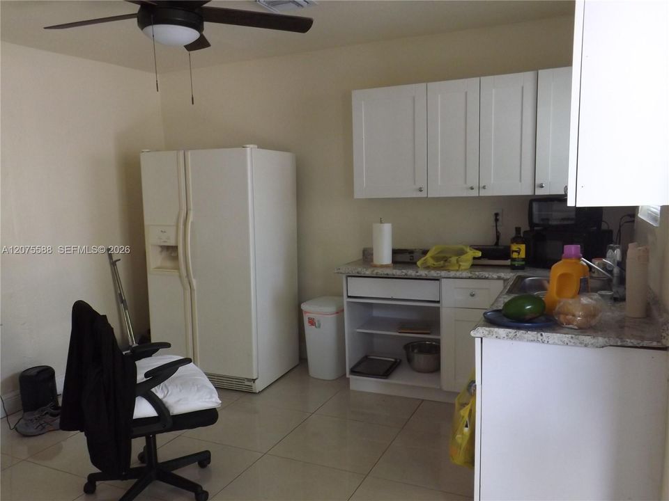 En Venta: $1,200,000 (6 camas, 6 baños, 3202 Pies cuadrados)