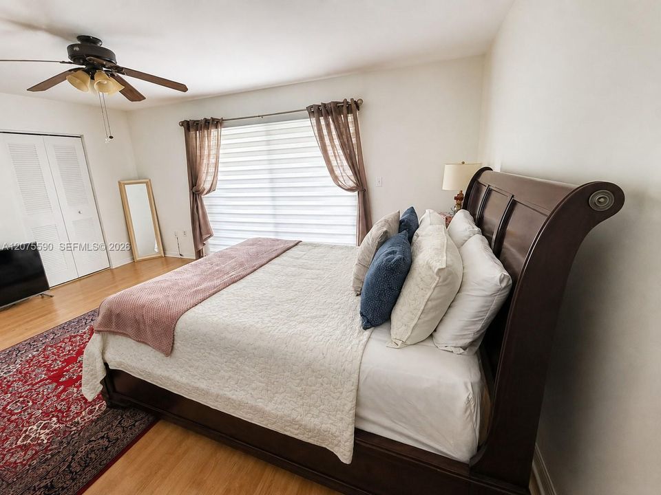 В аренду: $3,200 (3 спален, 3 ванн, 1641 Квадратных фут)