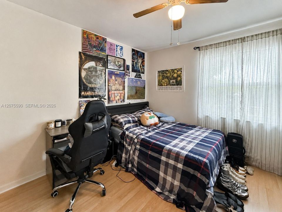 В аренду: $3,200 (3 спален, 3 ванн, 1641 Квадратных фут)