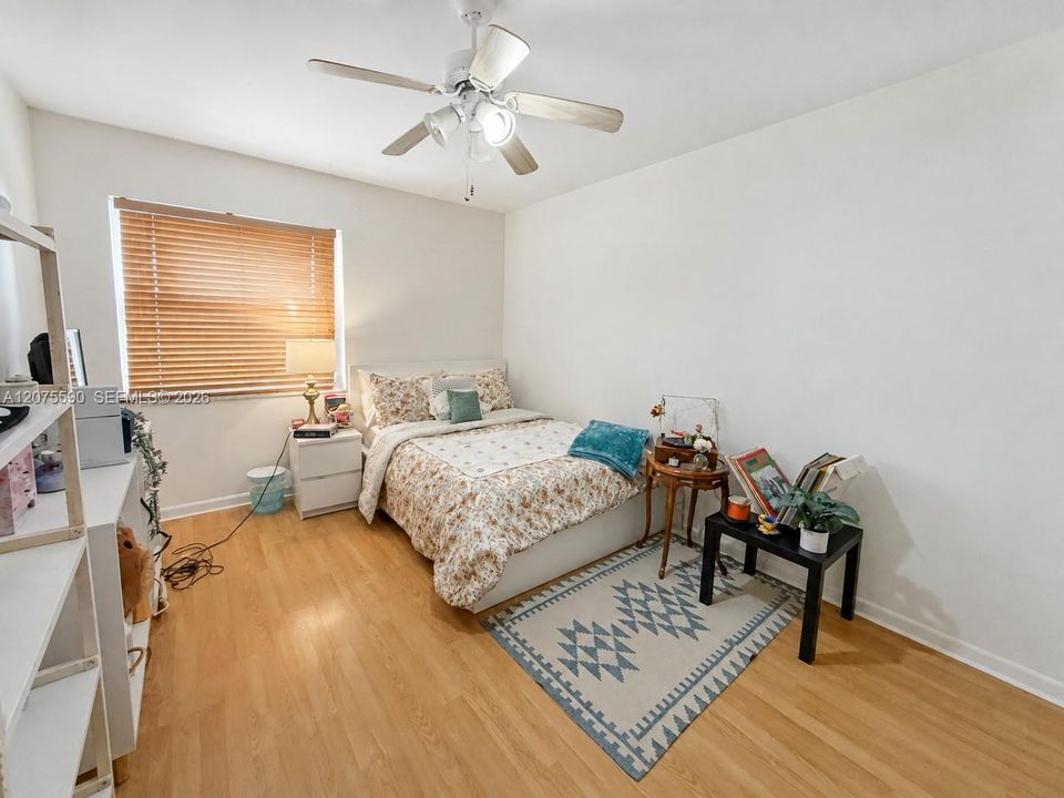 В аренду: $3,200 (3 спален, 3 ванн, 1641 Квадратных фут)