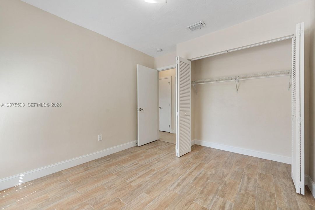 В аренду: $5,200 (4 спален, 2 ванн, 1752 Квадратных фут)