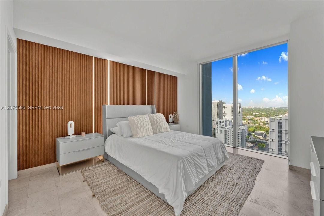 En Venta: $1,099,000 (2 camas, 2 baños, 1400 Pies cuadrados)