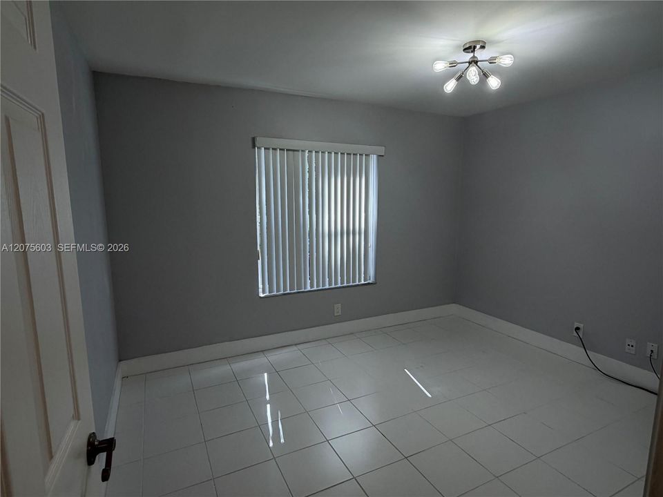 For Rent: $3,400 (3 beds, 2 baths, 1622 Square Feet)