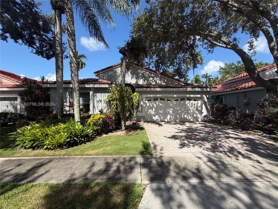 For Rent: $3,400 (3 beds, 2 baths, 1622 Square Feet)
