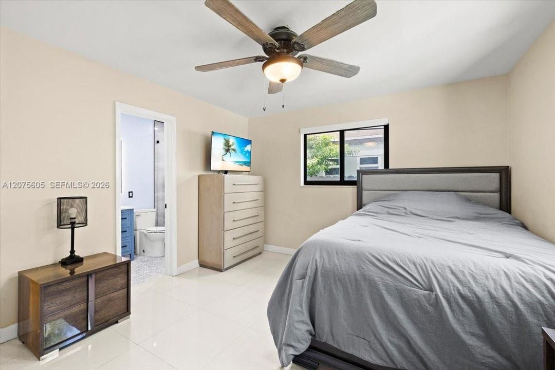For Rent: $4,000 (4 beds, 2 baths, 1643 Square Feet)