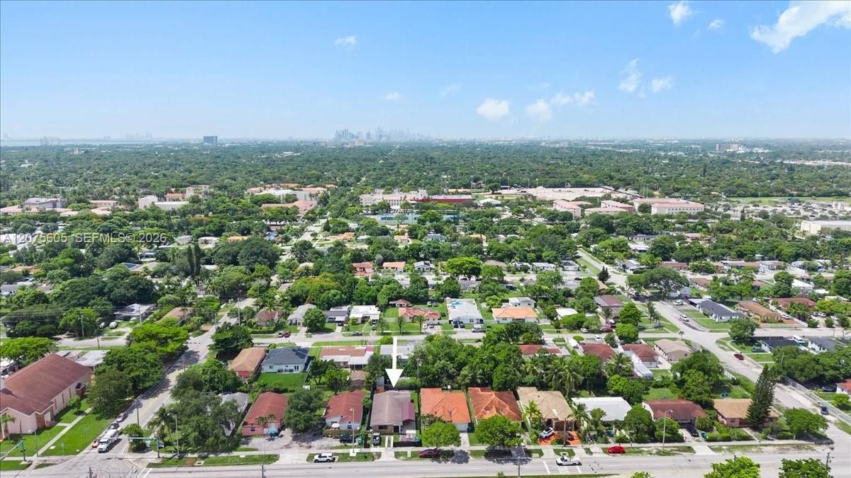 For Rent: $4,000 (4 beds, 2 baths, 1643 Square Feet)