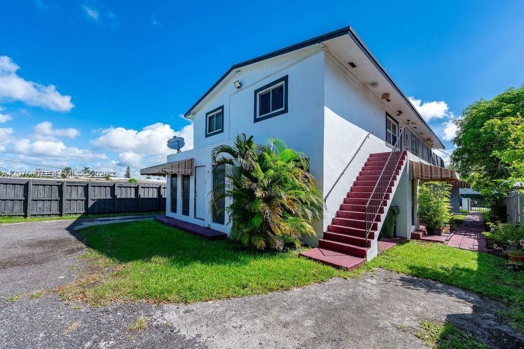 En Renta: $1,800 (2 camas, 1 baños, 3907 Pies cuadrados)